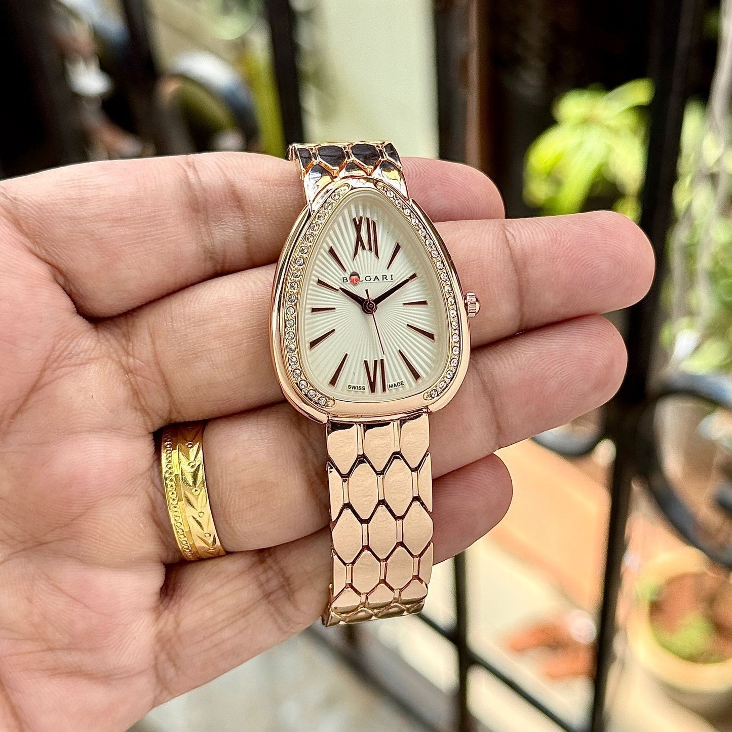 BVL*** SEREPENT SEDDURI ROSE GOLD WHITE